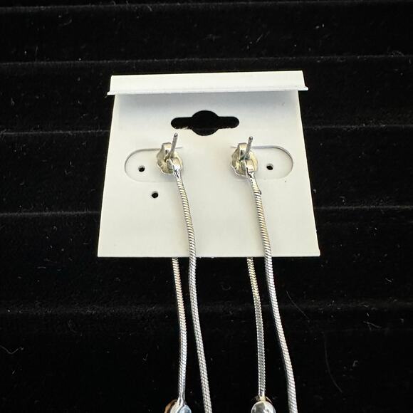 C.C Women’s White Sequin Pom Pom Knit Beanie & Silver Cubic Zirconia Earrings - Picture 10 of 16